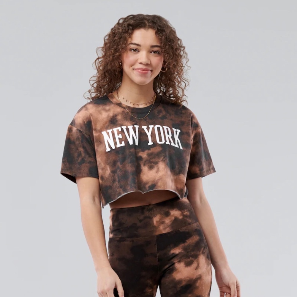 Hollister Tie Dye New York Crop Tee Shirt/Size Medium